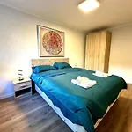 Apartment Chill & Play With Garage Sarajevo