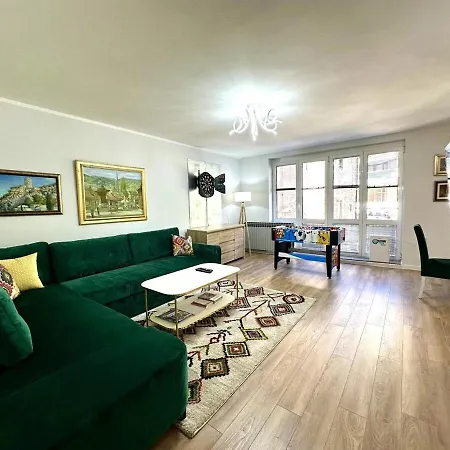 Chill & Play With Garage Apartment Sarajevo