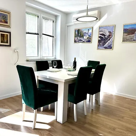 Apartment Chill & Play With Garage Sarajevo