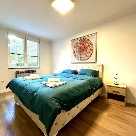 Chill & Play With Garage Apartment Sarajevo