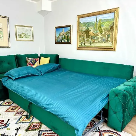 Chill & Play With Garage Apartment