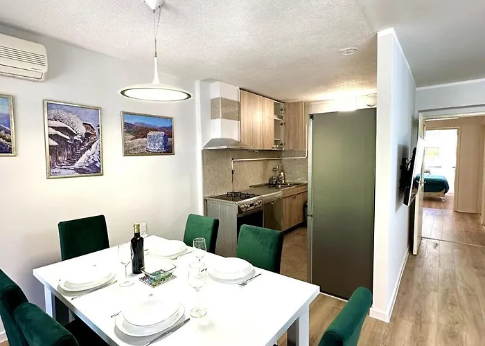 Chill & Play With Garage Apartman *